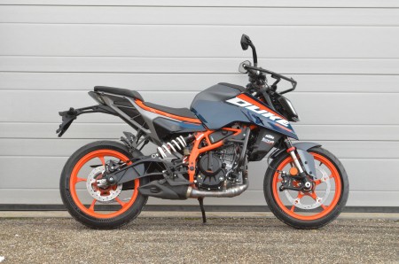 KIT MOTO ECOLE DUKE 125/390 (24-25)