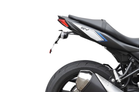 SUPPORT DE PLAQUE SUZUKI SV650 (16-24)