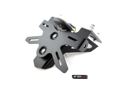 SUPPORT DE PLAQUE KAWASAKI ER6N (06-08), ER6F (06-08) (vdu ss cligno)