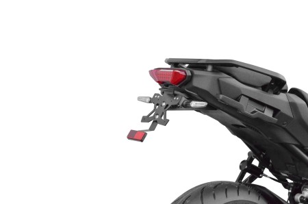 SUPPORT DE PLAQUE AVEC ECLAIREUR YAMAHA TRACER 9 GT (25)