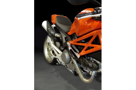KIT PATINS DUCATI MONSTER 696 (07-14), 796 (10-14),1100 (08-12) + bar