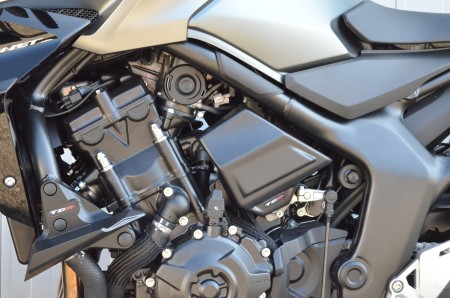 Habillage Moteur latéral HONDA HORNET 1000 (25)