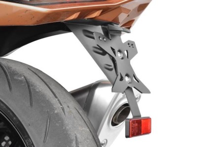 LICENCE PLATE HOLDER SUZUKI GSXR1300/HAYABUSA