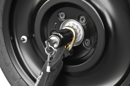 Specific lock BMW CE-04 SRA