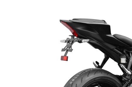 SUPPORT DE PLAQUE AVEC ECLAIREUR YAMAHA MT-07 (14-24) / R7 (22-24)