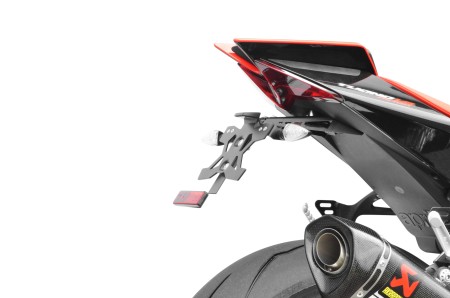 SUPPORT DE PLAQUE AVEC ECLAIREUR APRILIA TUONO V4 / RSV4 (21-24)