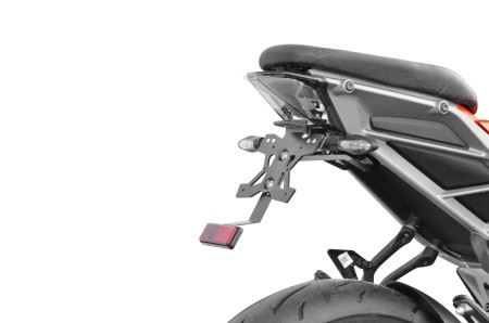 SUPPORT DE PLAQUE AVEC ECLAIREUR KTM390 (24)